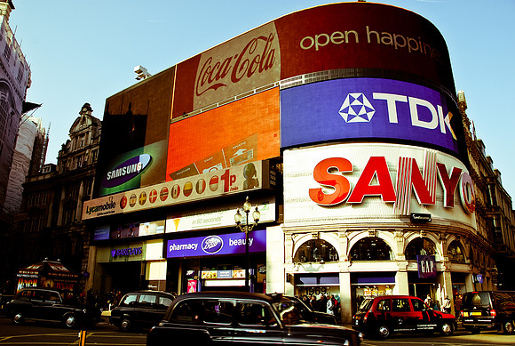 Piccadilly Circus | London, England